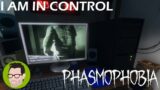 Monitoring the team from the control room | Phasmophobia 03