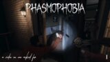 incompetent ghost hunters | Phasmophobia