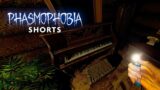 Piano Playing for Everyone – Even the Ghost | Phasmophobia #shorts
