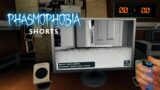 Camera Glitch Feels Kinda Spooky | Phasmophobia #shorts