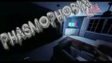 Catching Ghosts BUT Im SCARED / Phasmophobia Gameplay